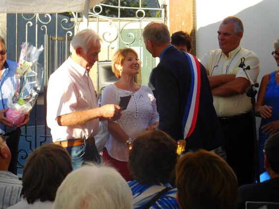 Inauguration de la Maison Médicale le 30 août 2019 - Remise de la médaille de la Ville à M. DESGRIPPES